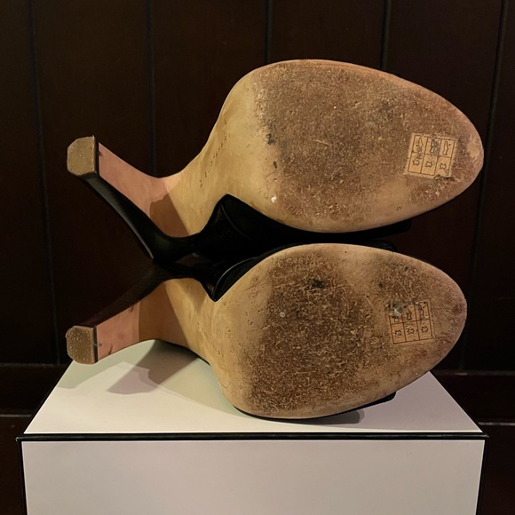 ELIE TAHARI Owen Suede and Leather Peep Toe Bootie Size 8 / 39 Euro - Picture 4 of 6